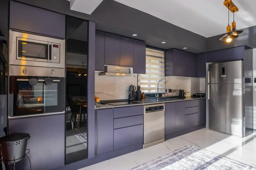 Fitted kitchen